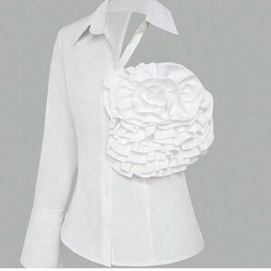 Chic White Ruffled Blouse for Women